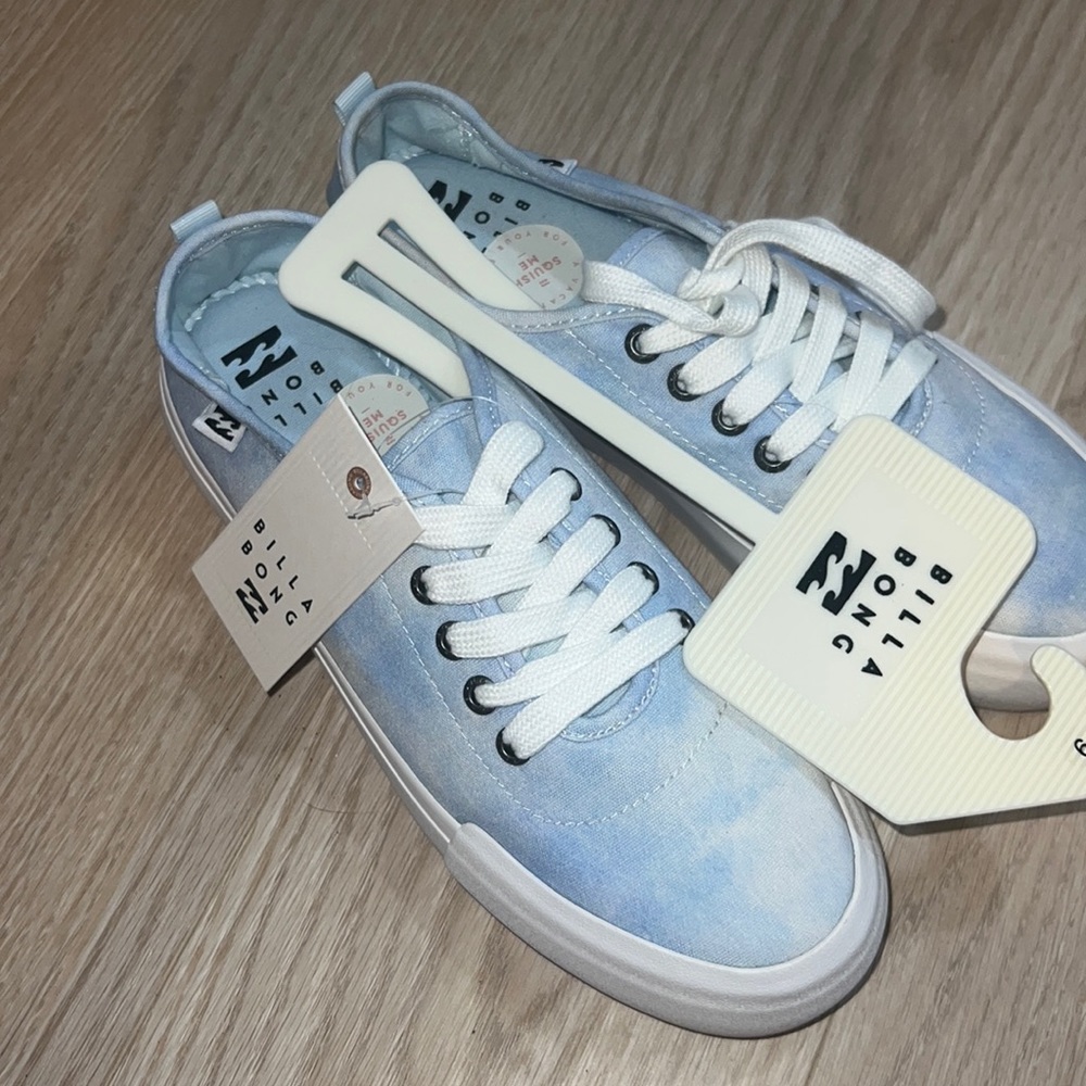 Billabong sneakers